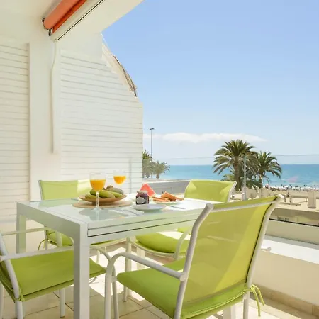 Atico Burras Playa Apartment *