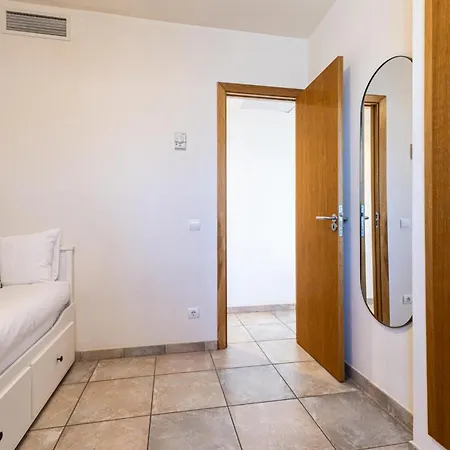 Atico Burras Playa Apartment *
